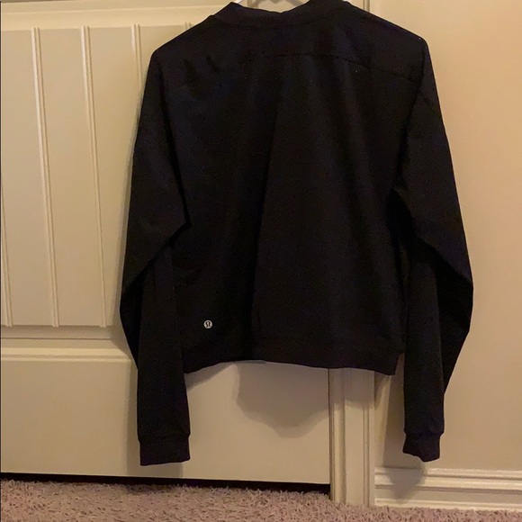 Lululemon Final Lap Jacket - Picture 6 of 6